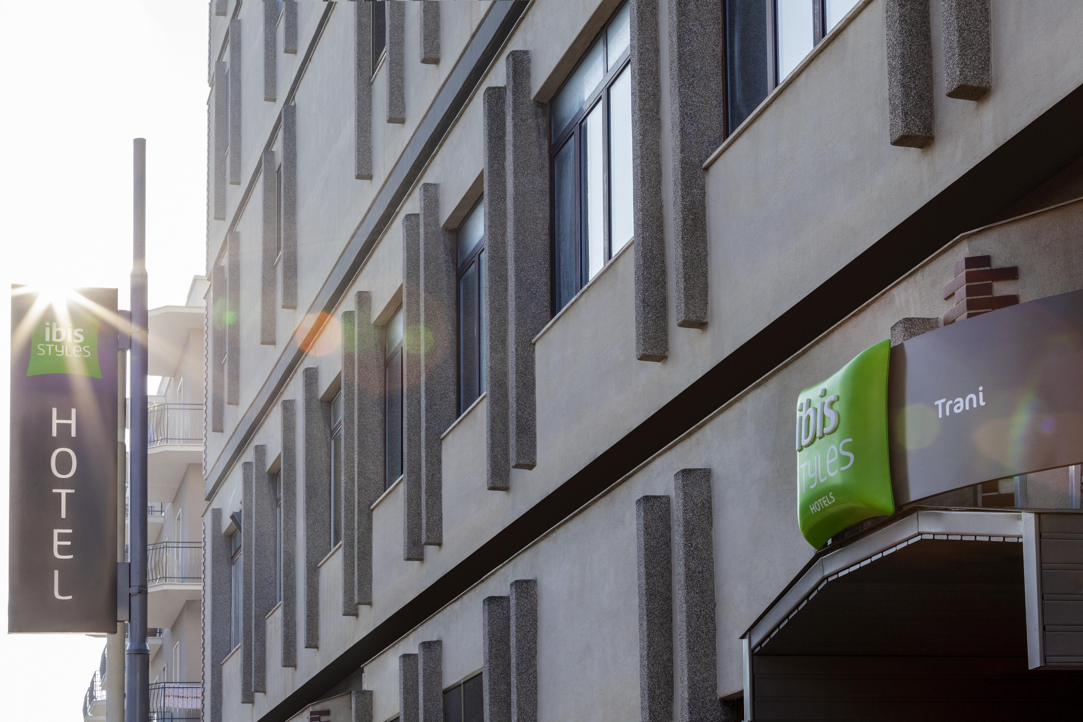 Ibis Styles Trani Hotel Exterior foto